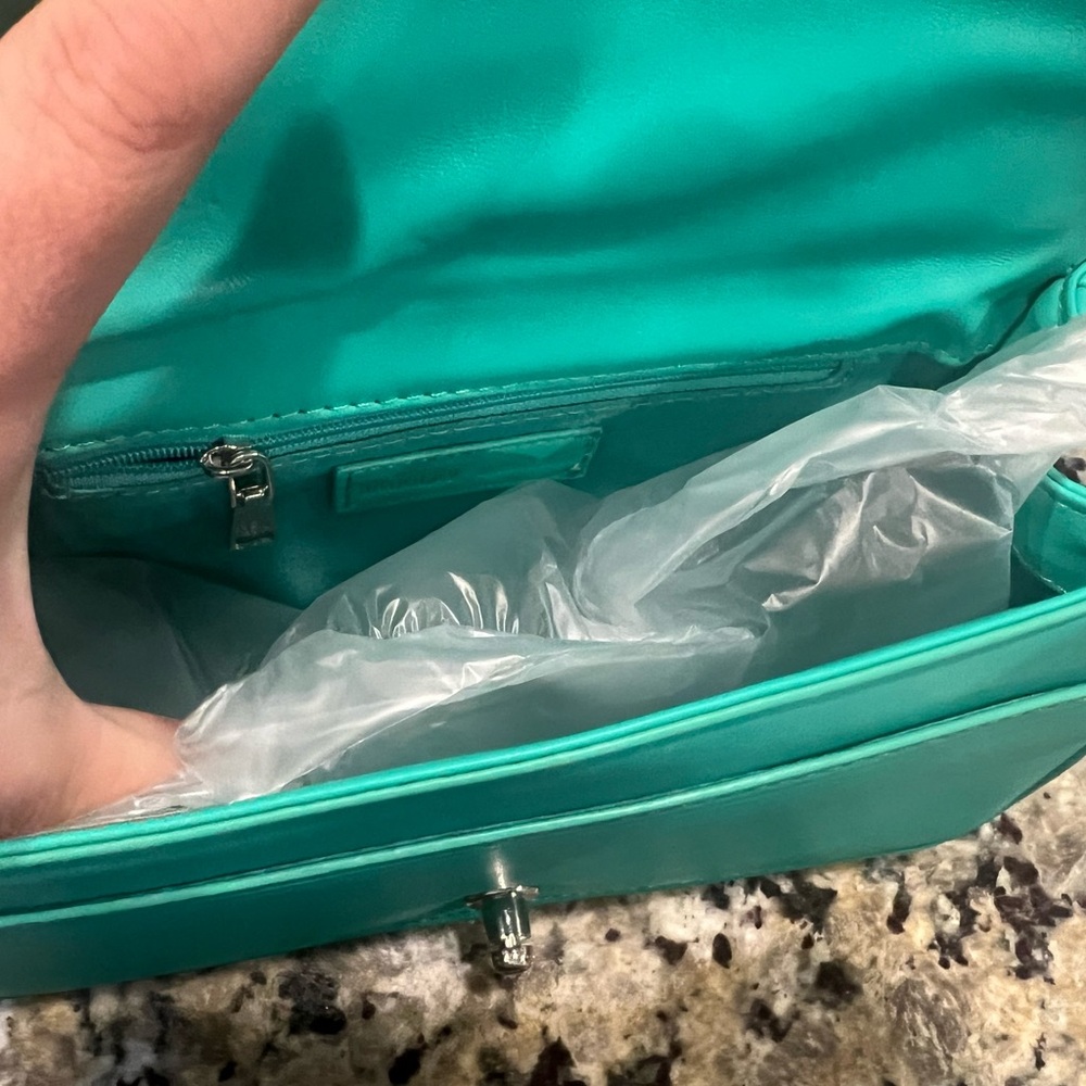 Badgley Mischka Turquoise Quilted Crossbody Bag - Picture 4 of 11